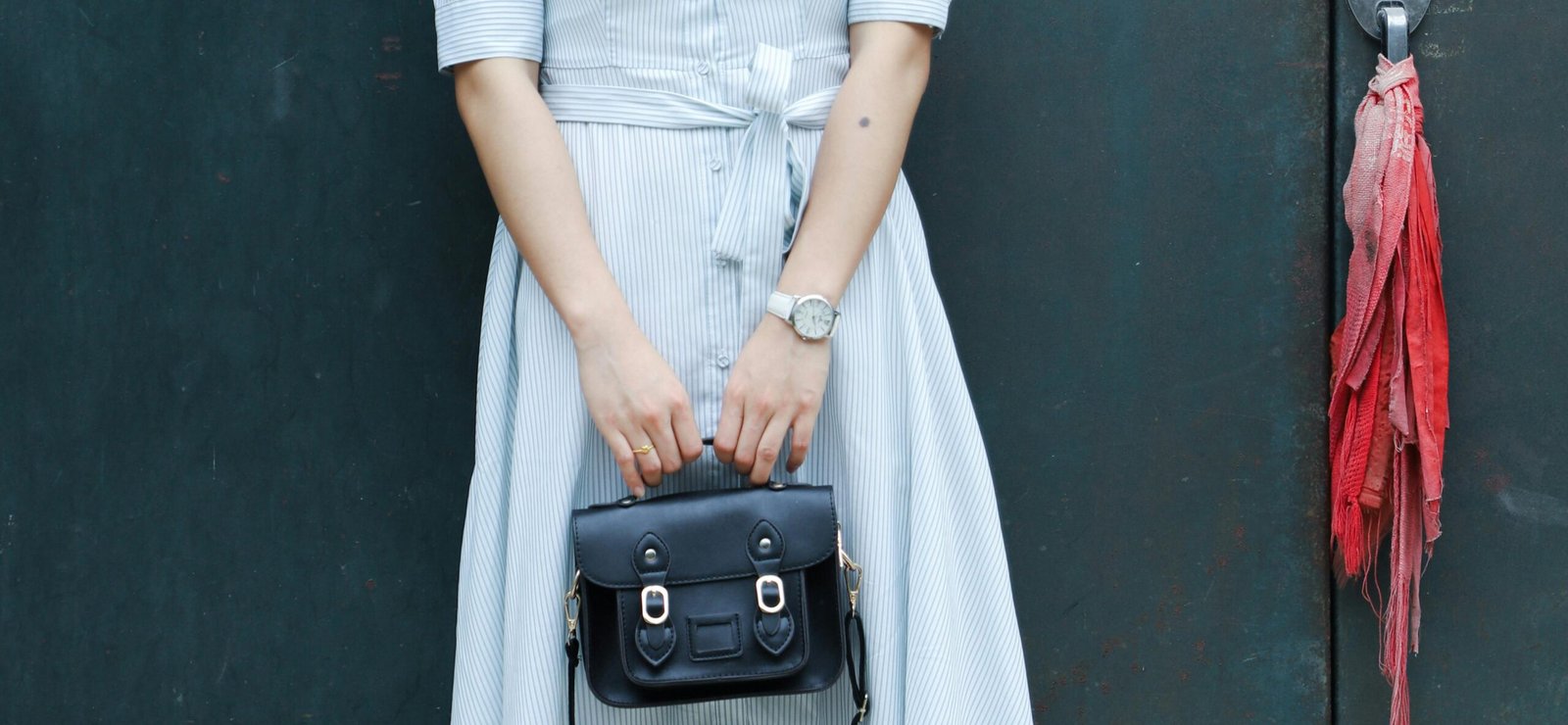 How to Stay Stylish in 2025: Must-Have Fashion Pieces